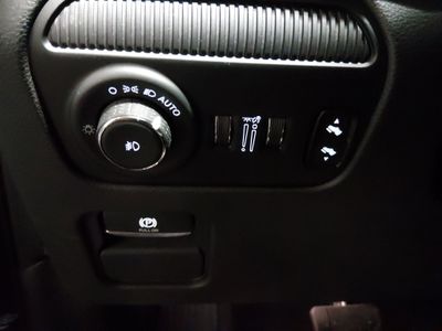 2024 Jeep Wagoneer — photo 13 view