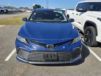 2023 Toyota Camry - Photo 2