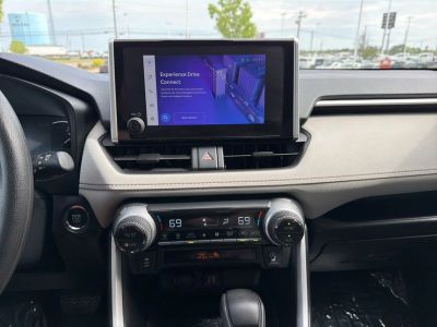 2024 Toyota RAV4 — photo 21 view