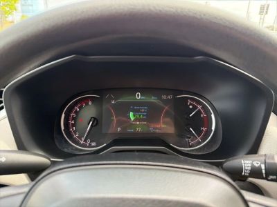 2024 Toyota RAV4 — photo 18 view