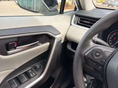 2024 Toyota RAV4 — photo 20 view