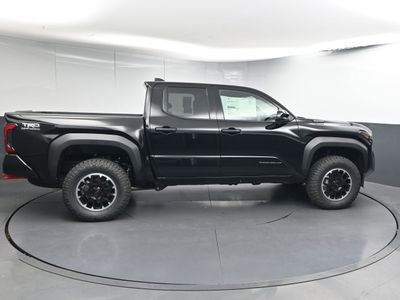 2025 Toyota Tacoma i-FORCE MAX TRD Off-Road i-FORCE MAX Truck Double Cab — photo 8 view