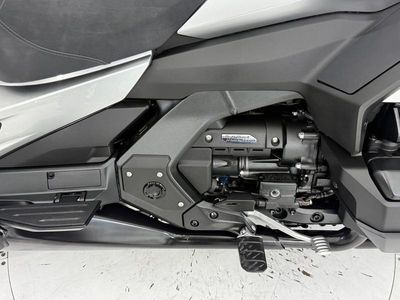 2025 Honda Gold Wing Tour - Photo 14
