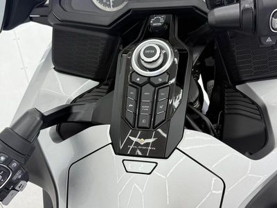 2025 Honda Gold Wing Tour - Photo 10