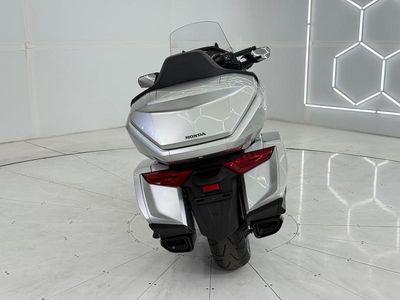 2025 Honda Gold Wing Tour - Photo 6