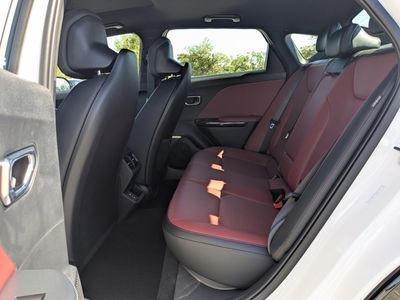 2025 Kia K4 - Photo 15