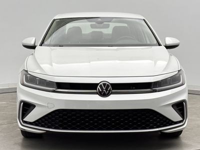 2025 Volkswagen Jetta - Photo 2