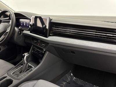 2025 Volkswagen Jetta - Photo 30