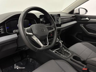 2025 Volkswagen Jetta - Photo 8