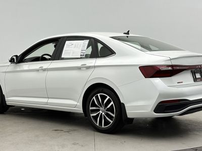2025 Volkswagen Jetta - Photo 5