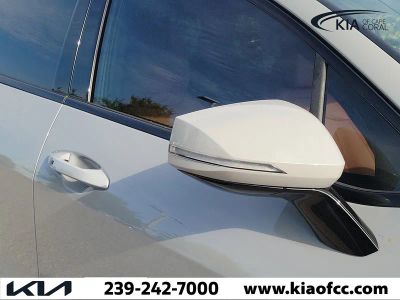 2026 Kia Sportage — photo 8 view