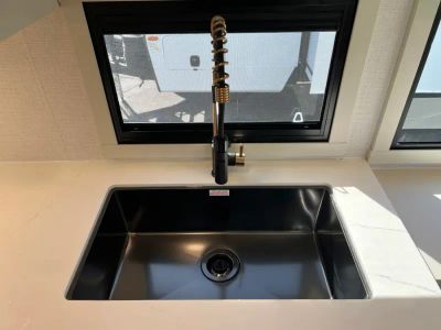 2027 Brinkley RV MODEL IX — photo 9 view