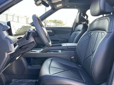 2027 Kia Telluride Hybrid — photo 15 view