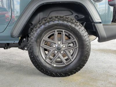 2026 Jeep Wrangler — photo 7 view