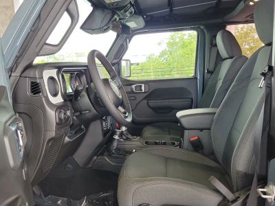 2026 Jeep Wrangler — photo 15 view