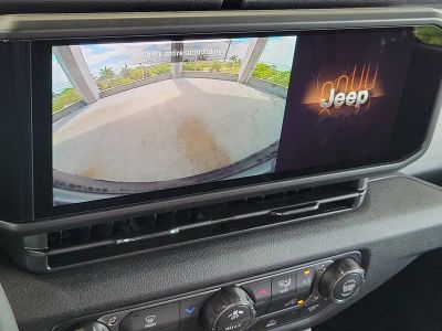 2026 Jeep Wrangler — photo 25 view