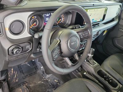 2026 Jeep Wrangler — photo 14 view