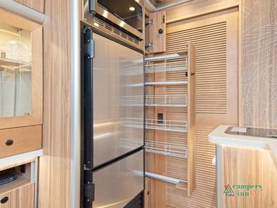 2021 Airstream Atlas - Photo 26