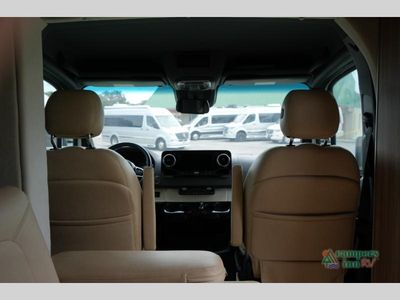 2021 Airstream Atlas - Photo 10