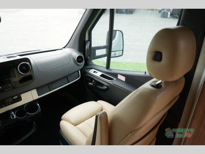 2021 Airstream Atlas - Photo 14