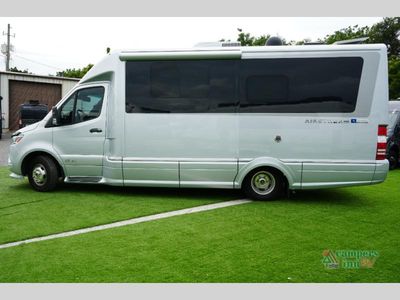2021 Airstream Atlas - Photo 4