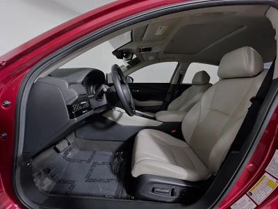 2023 Honda Accord Hybrid — photo 12 view