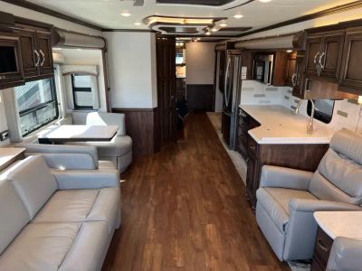 2021 Newmar KOUNTRY STAR — interior view