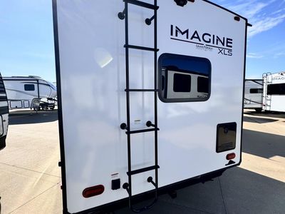 2025 Grand Design Imagine XLS - Photo 6