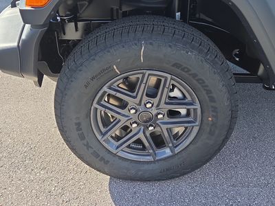2026 Jeep Wrangler — photo 11 view