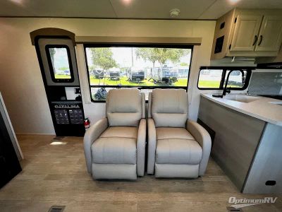 2027 Coachmen Catalina Legacy Edition — photo 8 view