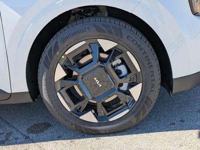 2026 Kia Carnival — photo 11 view