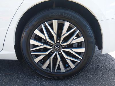 2025 Nissan Altima - Photo 10