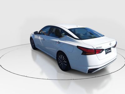 2025 Nissan Altima - Photo 5
