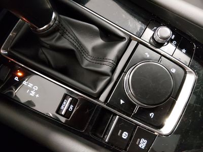 2023 Mazda Mazda3 Hatchback - Photo 22