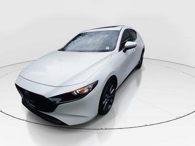 2023 Mazda Mazda3 Hatchback - Photo 3