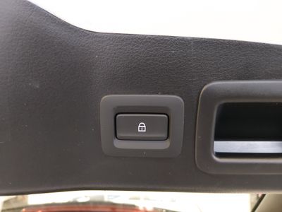 2023 Mazda Mazda3 Hatchback - Photo 28