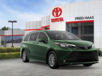 2026 Toyota Sienna — photo 17 view