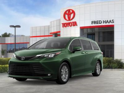 2026 Toyota Sienna XLE in Cypress — front three-quarter view