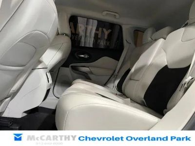2020 Jeep Cherokee - Photo 24