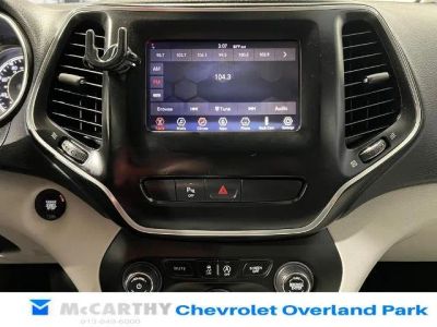 2020 Jeep Cherokee - Photo 21