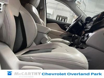 2020 Jeep Cherokee - Photo 28