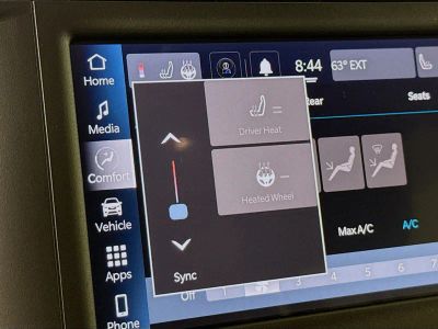 2023 Chrysler Voyager — photo 21 view