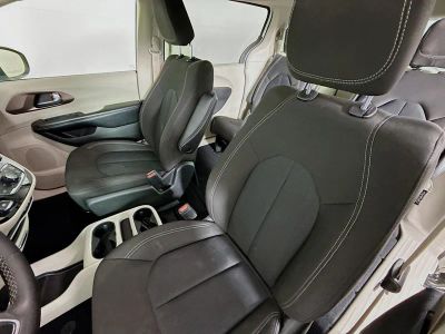 2023 Chrysler Voyager — photo 22 view