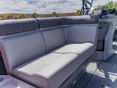 2025 Sea-Doo Switch Cruise 21 - 230 hp Painted - Photo 7