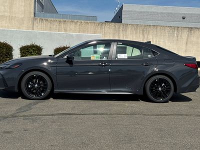 2026 Toyota Camry - Photo 5