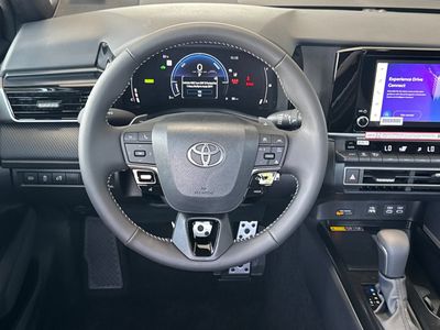 2026 Toyota Camry - Photo 15