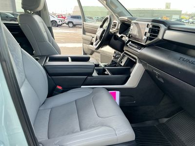 2024 Toyota Tundra 4WD - Photo 12