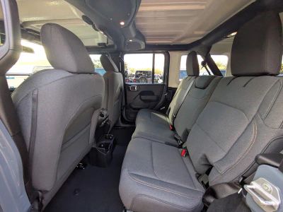 2026 Jeep Wrangler — photo 12 view