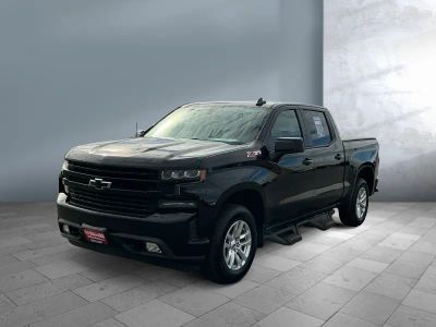 2020 Chevrolet Silverado 1500 — front three-quarter view