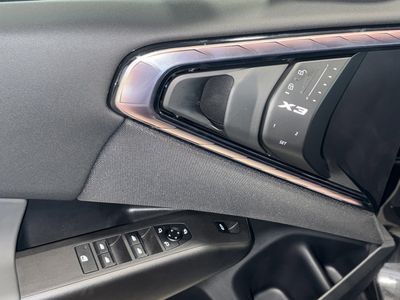 2025 BMW X3 - Photo 18